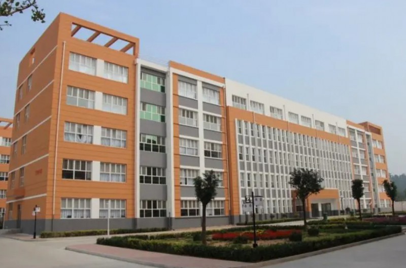 2025河北省唐縣第一中學多少錢(學費明細)