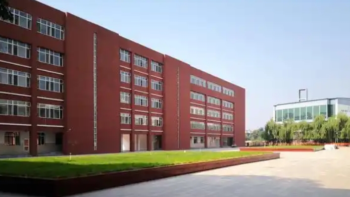 2025河北省唐縣第二中學(xué)多少錢(qián)(學(xué)費(fèi)明細(xì))