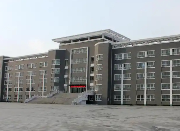 2025高陽縣第一中學(xué)多少錢(學(xué)費(fèi)明細(xì))