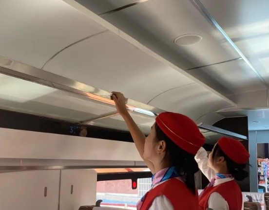 貴州2025年女生上什么鐵路學校好