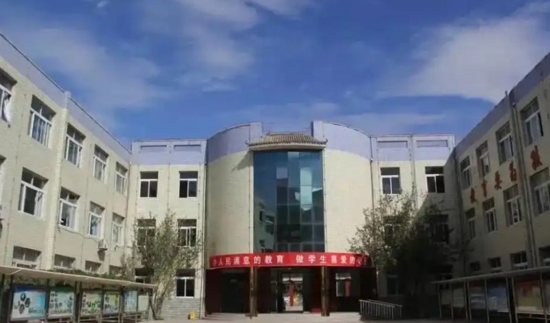 高碑店市第三中學怎么樣、好不好