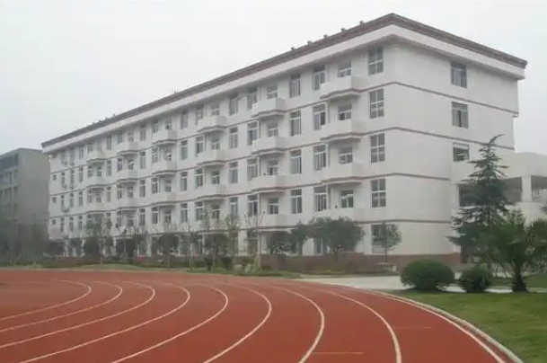 龍泉二中地址，乘車路線