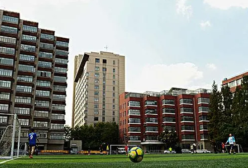 蘇州市藝術(shù)學(xué)校召開2025屆畢業(yè)生實(shí)習(xí)指導(dǎo)會(huì)