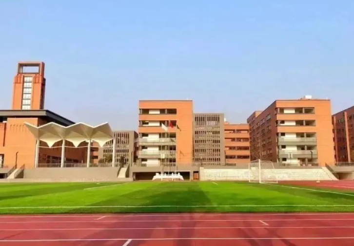 大彎中學招生簡章2025年