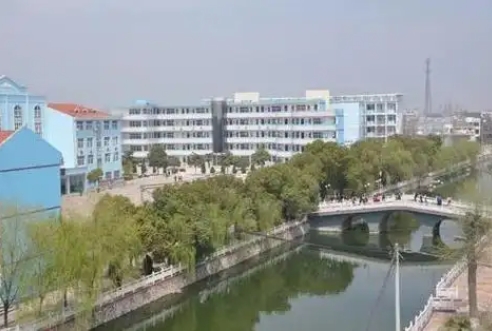 2025石橋中學(xué)多少錢(qián)(學(xué)費(fèi)明細(xì))