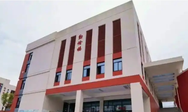 簡陽實(shí)驗(yàn)中學(xué)地址，乘車路線