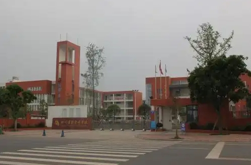 竹篙中學(xué)招生簡章2025年