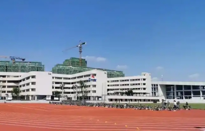 四川省成都市大面中學(xué)校地址，乘車路線
